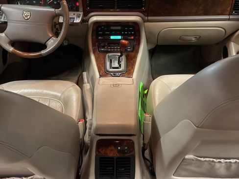 Used 1996 Jaguar XJ6 image 16