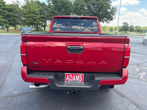 Used 2026 Toyota Tacoma TRD Off-Road AWD/4WD image 7