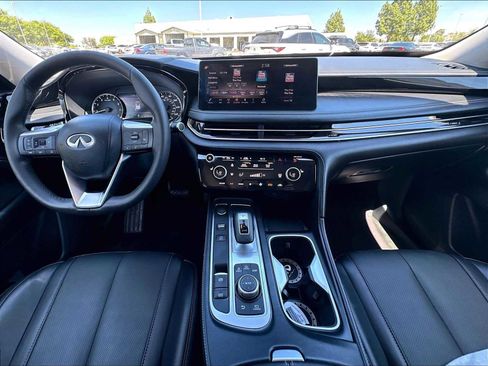 Used 2023 INFINITI QX60 Pure FWD image 17