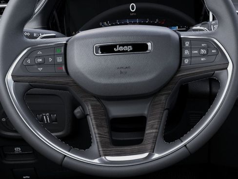 New 2026 Jeep Grand Cherokee Limited w/ Luxury Tech Group II AWD/4WD image 21