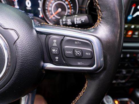 Used 2021 Jeep Wrangler Unlimited Sahara AWD/4WD image 24