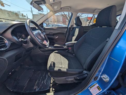 Used 2024 Nissan Kicks SV FWD image 15