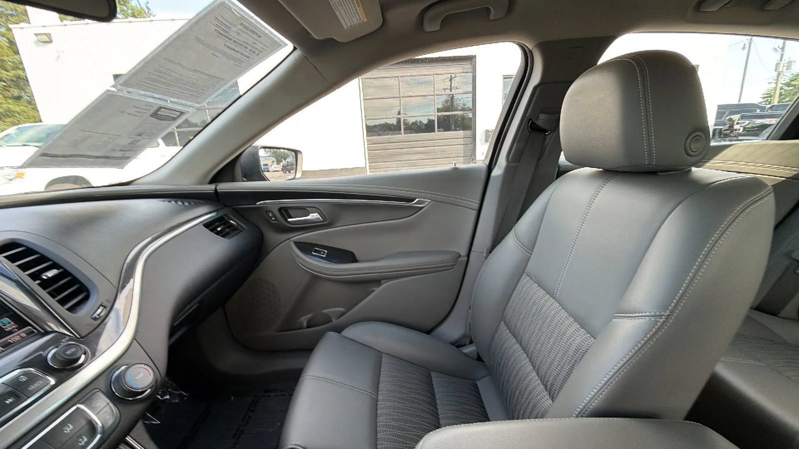 Used 2018 Chevrolet Impala LS FWD image 30