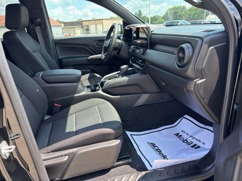 Certified 2024 Chevrolet Colorado Trail Boss AWD/4WD image 22