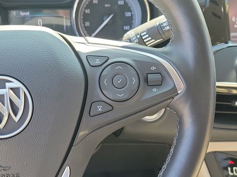 Used 2019 Buick Envision Essence FWD image 24