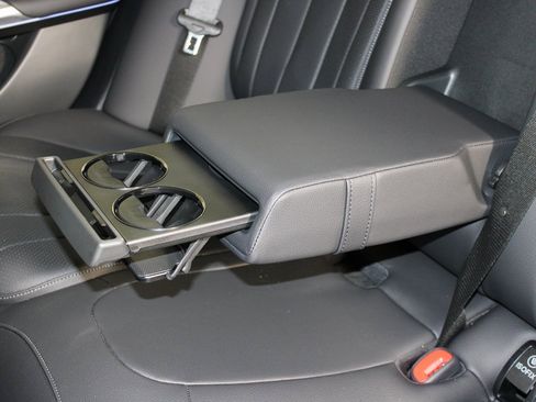 Certified 2025 Mercedes-Benz E 350 4MATIC Sedan image 29