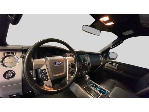 Used 2017 Ford Expedition EL Limited w/ Equipment Group 301A AWD/4WD image 11