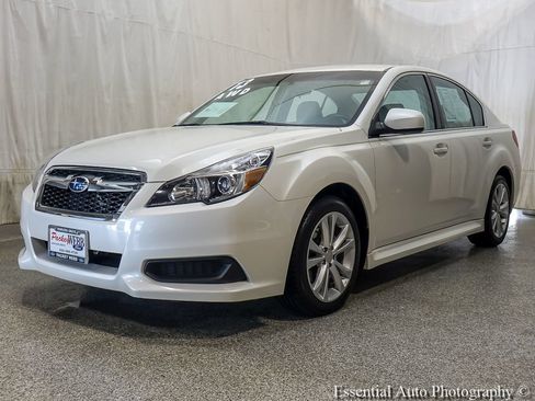 Used 2013 Subaru Legacy 2.5i Premium w/ All-Weather Pkg AWD/4WD image 2