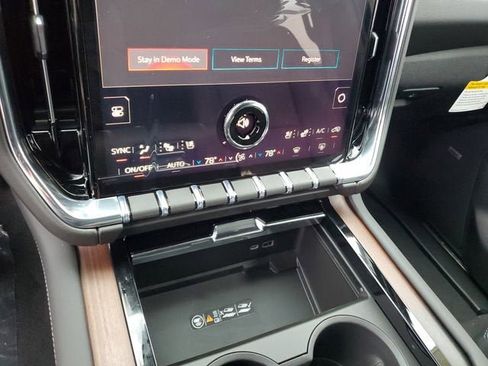 New 2026 GMC Yukon XL Denali image 23