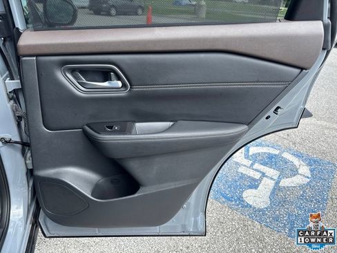 Used 2021 Nissan Rogue SL w/ Premium Package FWD image 40