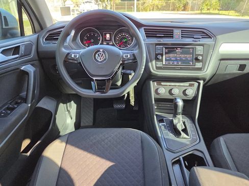 Used 2020 Volkswagen Tiguan S FWD image 7