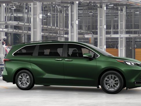 New 2026 Toyota Sienna XLE AWD/4WD image 13