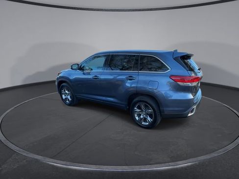 Used 2019 Toyota Highlander Limited Platinum image 12