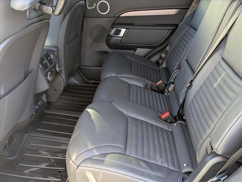 New 2026 Land Rover Discovery Limited Edition image 17