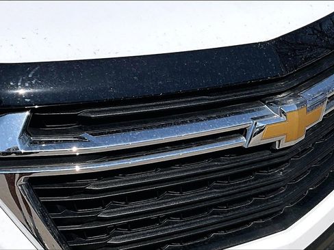 Used 2022 Chevrolet Traverse LS FWD image 30