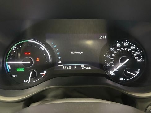 Used 2025 Toyota Sienna XLE image 24