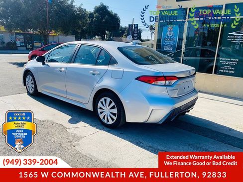 Used 2020 Toyota Corolla LE image 12