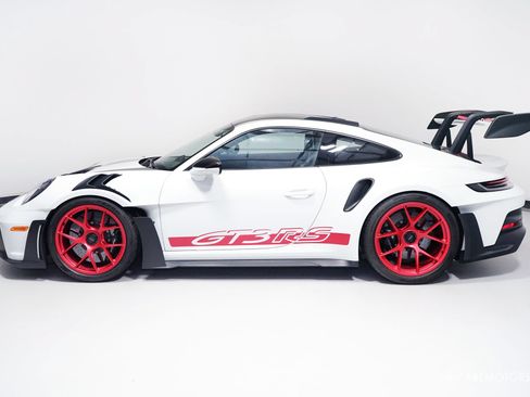 Used 2023 Porsche 911 GT3 RS RWD image 5