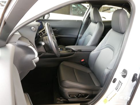 Certified 2025 Lexus UX 300h FWD w/ Accessory Package (Z2) image 2