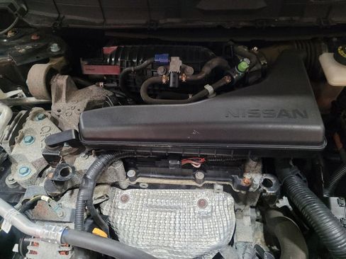Used 2015 Nissan Rogue S AWD/4WD image 30