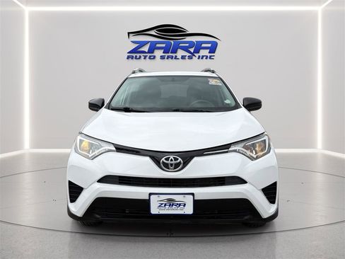 Used 2016 Toyota RAV4 LE AWD/4WD image 2