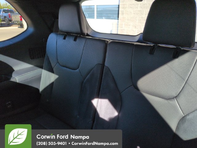 Used 2025 Lexus TX 500h AWD w/ Technology Package image 29
