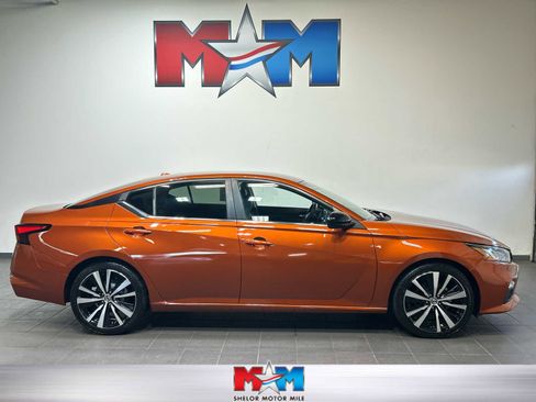Used 2021 Nissan Altima 2.5 SR FWD image 1