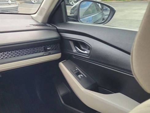 Certified 2023 Honda Accord EX image 4