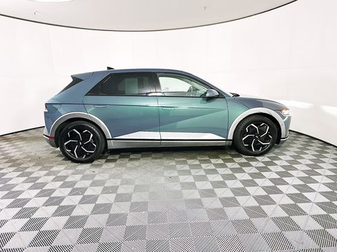 Used 2024 Hyundai Ioniq 5 Limited image 10