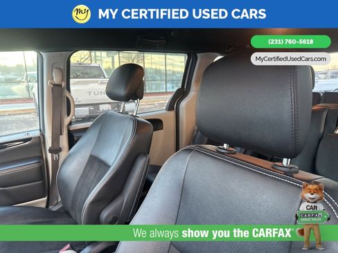 Used 2019 Dodge Grand Caravan SXT image 10