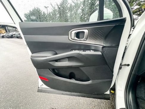 Used 2025 Kia Sorento EX w/ EX Panoramic Sunroof Package image 19