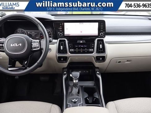 Used 2023 Kia Sorento S w/ Panoramic Sunroof Package image 16