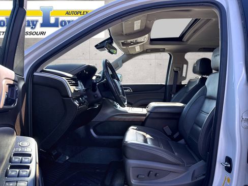 Used 2020 GMC Yukon XL Denali w/ Denali Premium Package AWD/4WD image 11