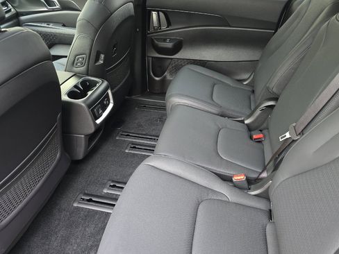 New 2026 Kia Carnival SX Prestige image 10