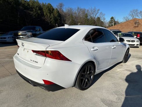 Used 2019 Lexus IS 300 AWD image 16