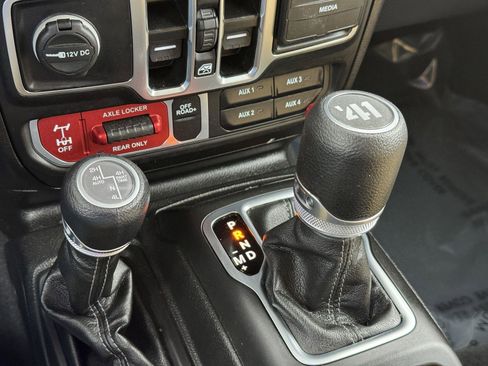 Certified 2025 Jeep Wrangler Unlimited Sport S 4xe image 19