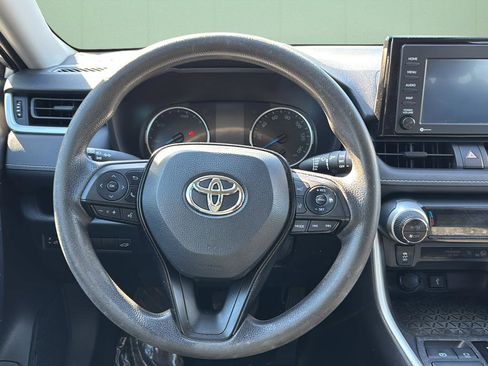 Used 2022 Toyota RAV4 XLE w/ Convenience Package image 24