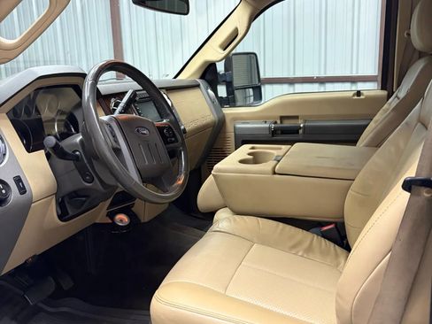 Used 2011 Ford F250 Lariat w/ Lariat Ultimate Pkg image 12