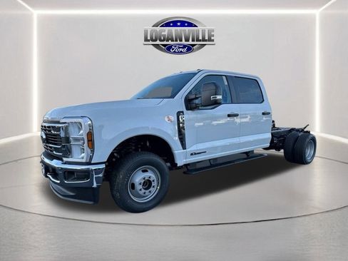 New 2025 Ford F350 XL w/ XL Chrome Package image 1
