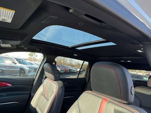 New 2026 Chevrolet Traverse RS image 15