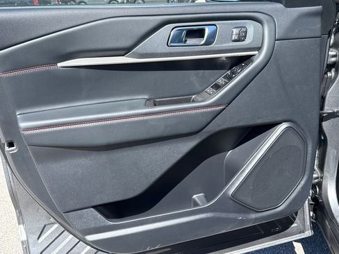 New 2026 Ford Explorer ST-Line image 18