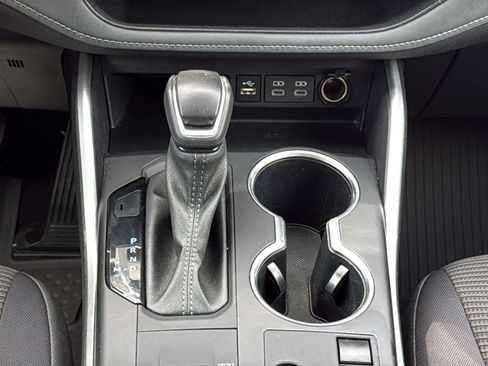 Certified 2024 Toyota Highlander LE image 19