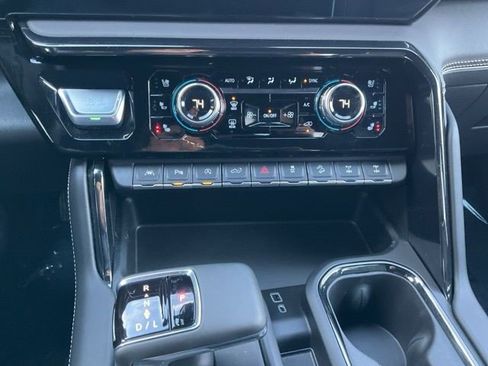 Certified 2023 GMC Sierra 1500 AT4X image 15