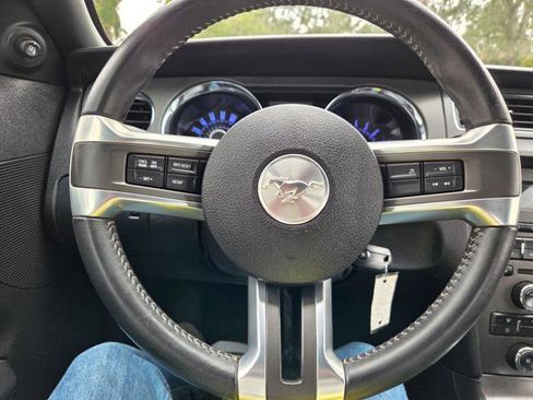 Used 2013 Ford Mustang Coupe image 20