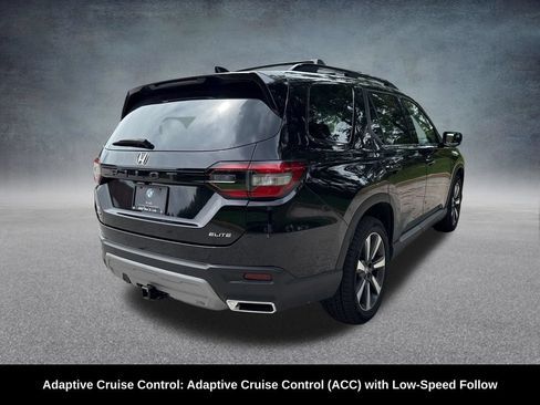 Used 2023 Honda Pilot Elite image 5