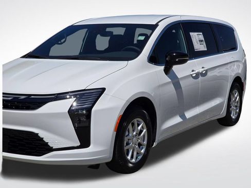 New 2027 Chrysler Pacifica Select FWD image 41