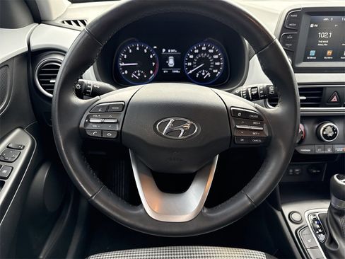 Used 2020 Hyundai Kona SEL image 13