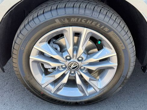 Certified 2025 Acura ADX AWD image 12