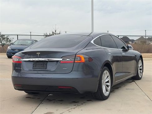 Used 2018 Tesla Model S 100D image 8