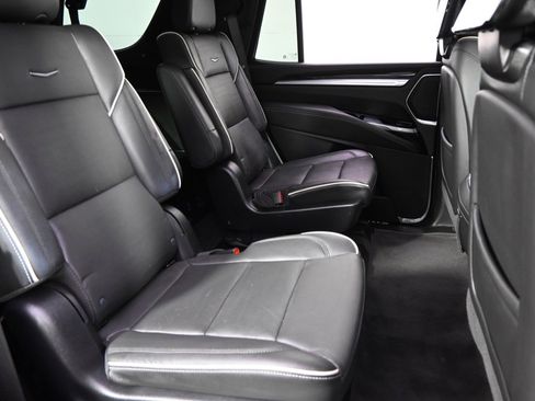 Certified 2025 Cadillac Escalade Premium Luxury image 18